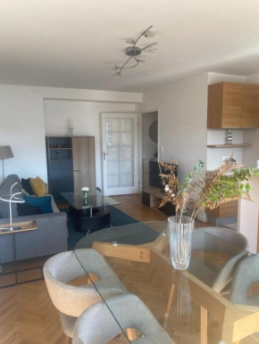 Stylish cosy appt